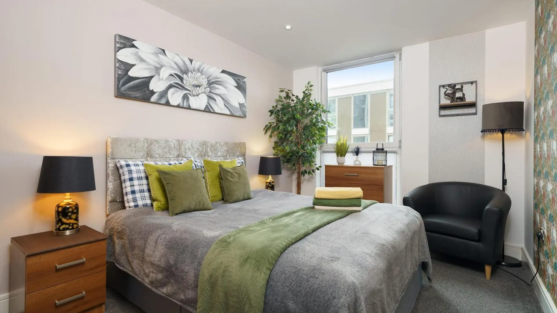 Cobalt Point 2 Apartment London
