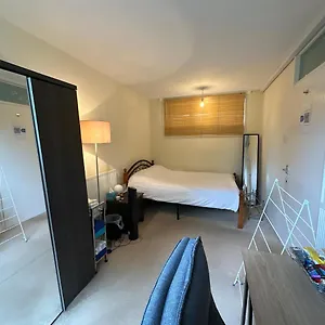 Cozy In Shared Near Canary Wharf London